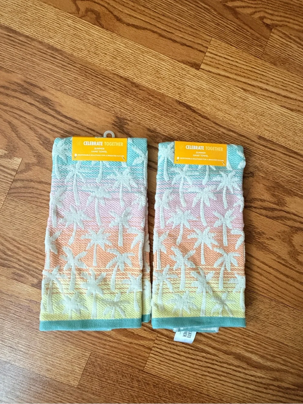 Set of 5 Summer Kitchen Towels NWT